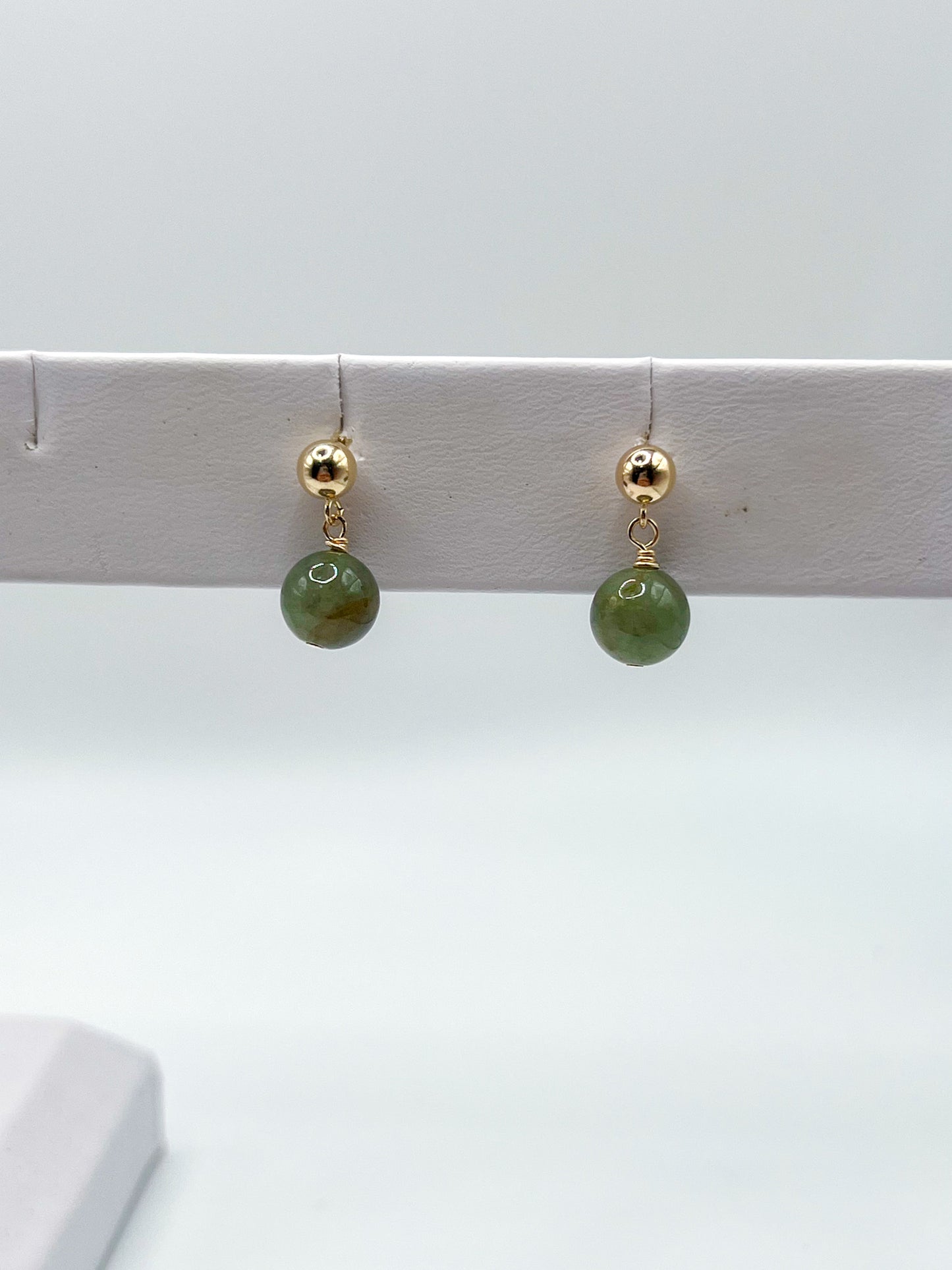 7mm Muted green jade